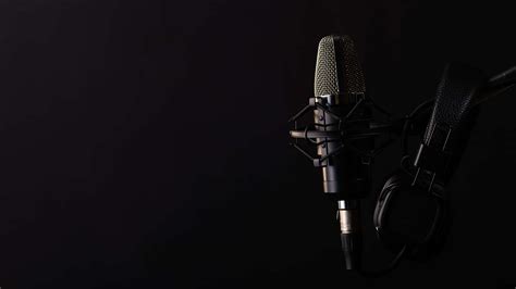 Download Black Podcast Microphone Landscape Background | Wallpapers.com