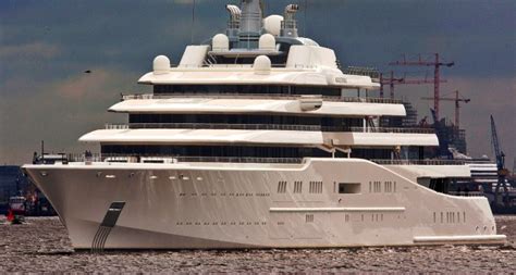 Superyacht ECLIPSE is the Largest Private Luxury Yacht in the world. Yacht Eclipse - Photo image ...