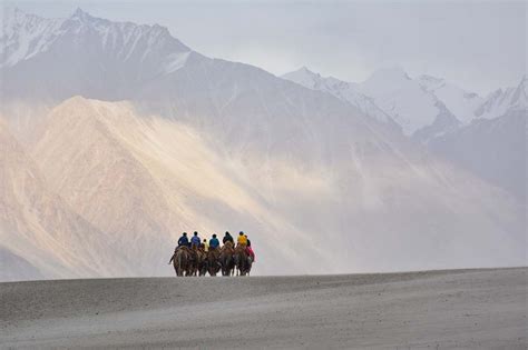 How to Calculate Minimum Budget for Ladakh Trip? - Vargis Khan