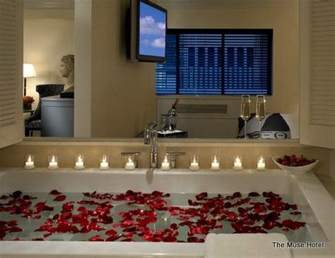 Romantic New York City Hotel Deals | Candles, Flowers, Jacuzzi, Spa