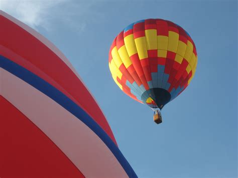 An Insider's Guide to Balloon Fiesta - Dream Detours