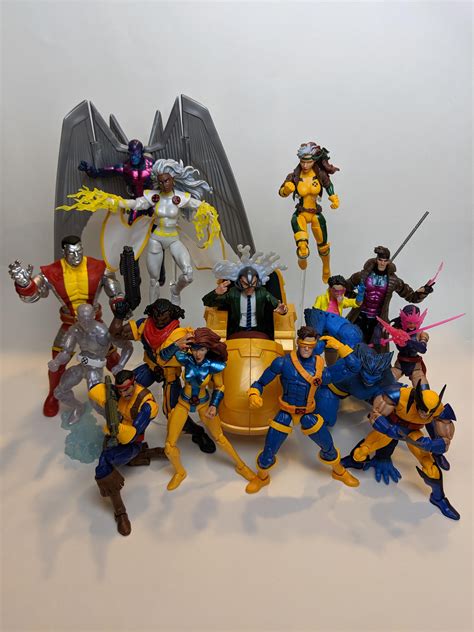 I never imagined in 2019 I'd have a complete Marvel Legends Hasbro Blue and Gold X-Men team ...