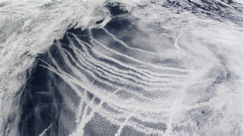 NASA sees breathtaking clouds on Earth and beyond - CNET