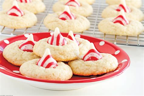 Candy Cane Kiss Cookies - Urban St. Magazine