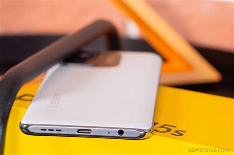 Xiaomi Poco M5s pictures, official photos