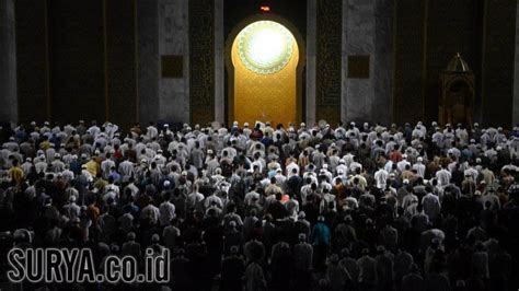 Tata Cara Shalat Tahajud Lengkap Bacaan Doa Tiap Gerakan dan ...