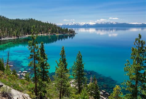 6 Beautiful Freshwater Lakes in the US - WorldAtlas