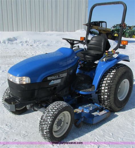 2001 New Holland TC25D MFWD garden tractor | no-reserve auction on ...