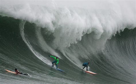 Northern California big-wave surf competition gets underway - US News