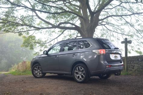 Mitsubishi Outlander Plug-In Hybrid: Gas Mileage Drive Report