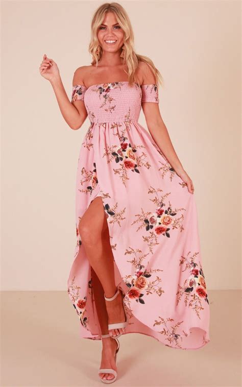 Lovestruck maxi dress in pink floral Modest Fashion, Fashion Looks, Fashion Outfits, Fashion ...