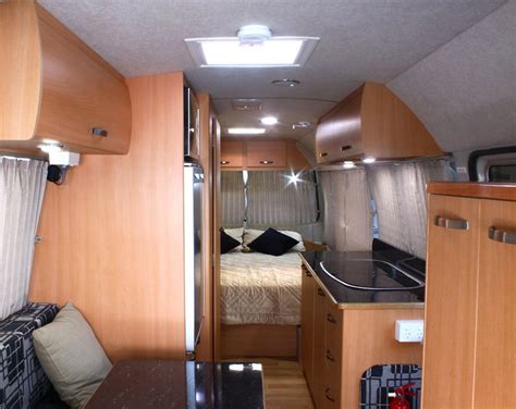 Toyota Coaster Motorhomes www.silversunmotorhomes.com.au | Casa rodante ...