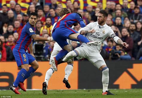 Barcelona 1-1 Real Madrid, El Clasico: Sergio Ramos rescues draw for La Liga leaders | Daily ...