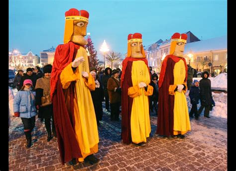 Three Kings' Day Celebration: History And Traditions Behind 'El Día De Los Reyes' | HuffPost