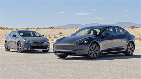 Standard Range of the 2024 Tesla Model 3 vs Which EV Starter Is Better ...