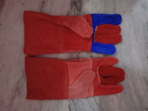 Male Full Fingered Industrial Safety Gloves, 14 Inch at Rs 50/pair in ...