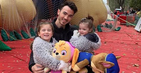 Cute Pictures of Kevin Jonas With His Kids | POPSUGAR Family