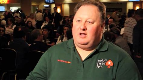 Profile of Poker's "Fossilman", Greg Raymer