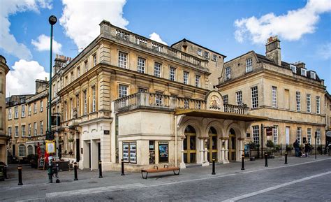 Theatre Royal Bath continues to support national Light It In Red campaign | Bath Echo