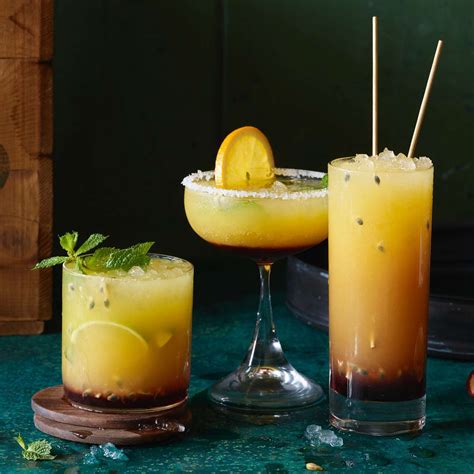 Cocktails aux fruits de la passion | Rezept | Fruchtige drinks, Heidelbeersaft, Früchte