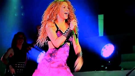 Shakira En Barranquilla se Baila Así - Hips Don't Lie (Barranquilla 2018) - YouTube