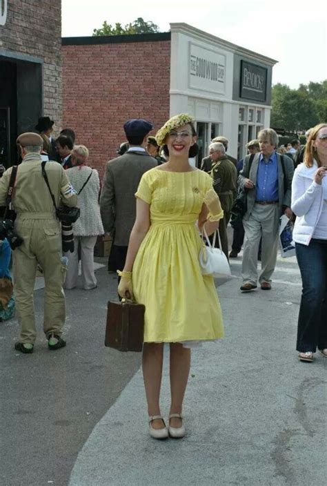 Goodwood Revival 2014 | Forties fashion, Vintage dresses, Classic outfits