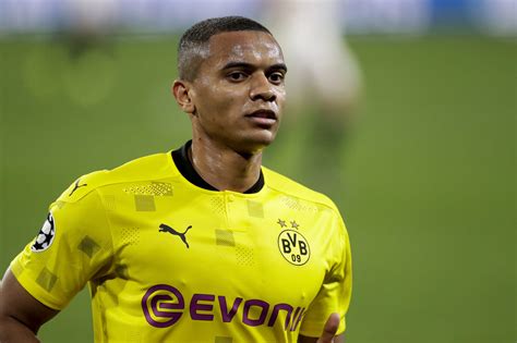 Borussia Dortmund secretly extended Manuel Akanji's contract in 2019