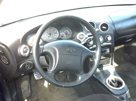 2001 Hyundai Tiburon - Interior Pictures - CarGurus