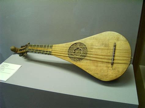 The Lute's Progress,: Designing a Medieval Lute