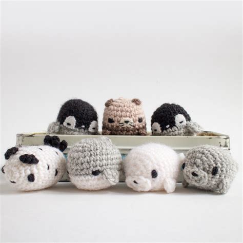 Amigurumi Pattern Book - Mini Crochet Creatures: 30 Amigurumi Animals to Make