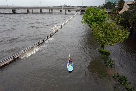 TS Idalia: Tampa Bay Flooding, 2 Deaths, Publix Status, Bridges Open ...