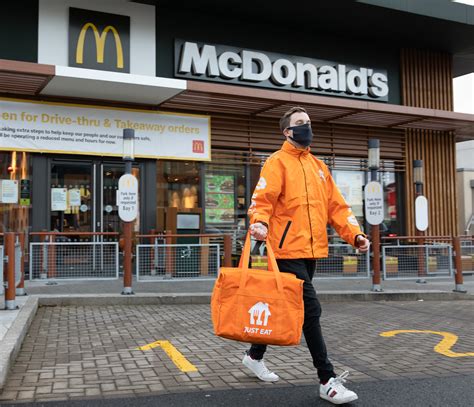 Just Eat Customers Can Now Order McDonald’s For Delivery | SPIN1038