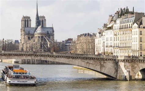 Here are 5 of the Most Beautiful Bridges in Paris - Paris Perfect