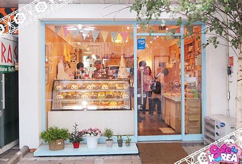 cute bakery inside - Google Search Cake Shop Design, Bakery Design ...