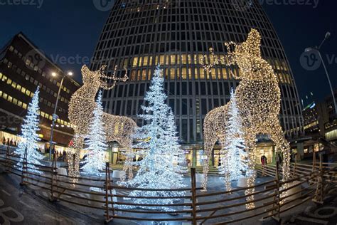 christmas streets lights 20174405 Stock Photo at Vecteezy