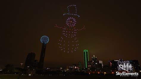 Christmas Drone Light Show | Dallas Texas | 160 Drones - YouTube