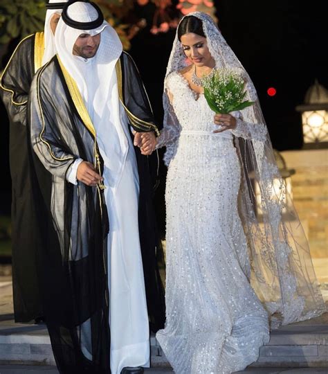 Kuwait and Saudi Arabia | Arabian wedding, Arab wedding, Traditional wedding dresses