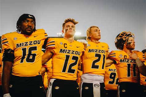 Mizzou football quarterbacks Brady Cook, Sam Horn both set to play in ...