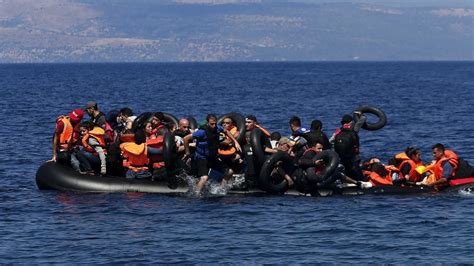 Syrian refugees drown off coast of Turkey | News | Al Jazeera