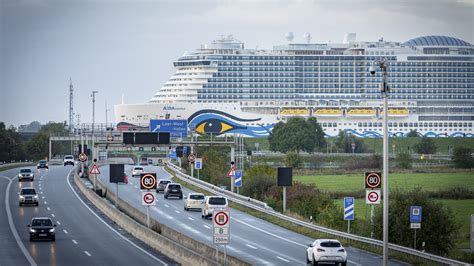 Neubau: Aida Cosma erreicht das offene Meer