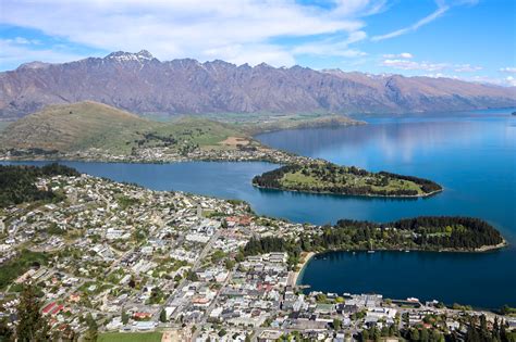 South Island New Zealand Itinerary: 4 One Week Routes - Nothing Familiar