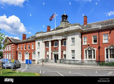 Exterior hospitals the maudsley hospital denmark hill camberwell hi-res stock photography and ...