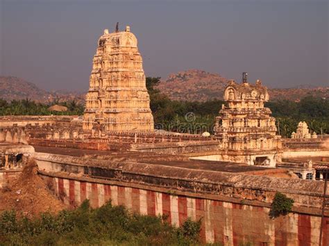 The Hampi Temple Complex, a UNESCO World Heritage Site in Karnataka, India Stock Photo - Image ...