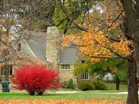 Fall colors in Topeka, Kansas