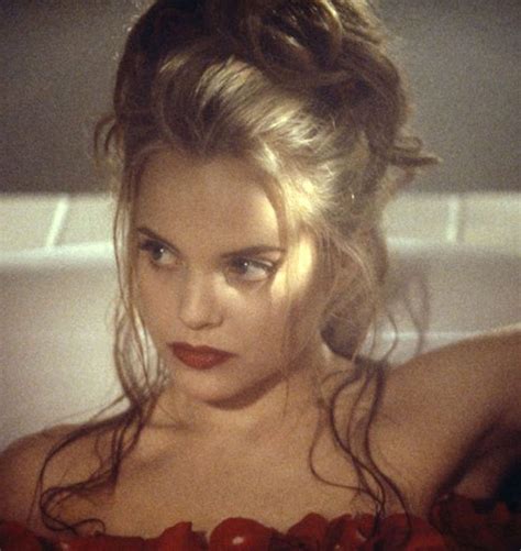 Mena Suvari en "American Beauty", 1999 | American beauty, Mena suvari, American beauty movie