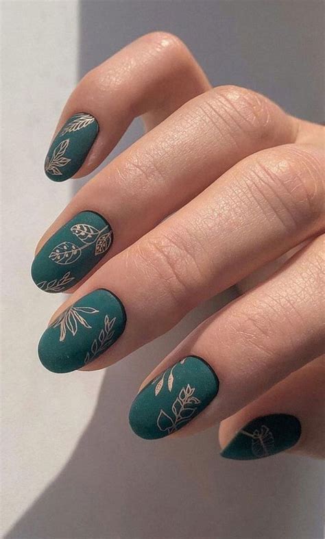 Most Beautiful Nail Designs You Will Love To wear In 2021 : Gold ...