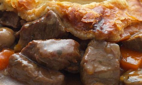 Recipe: Steak and mushroom pie | Daily Mail Online