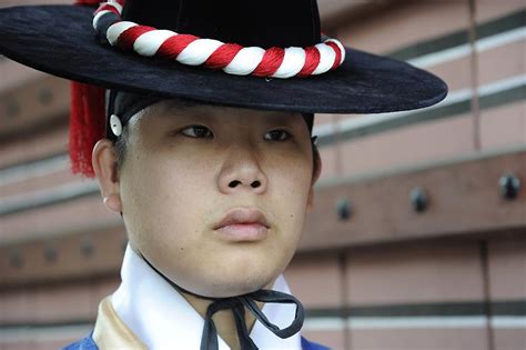 Deoksugung palace guard | Seoul | Pictures | Korea, South in Global-Geography