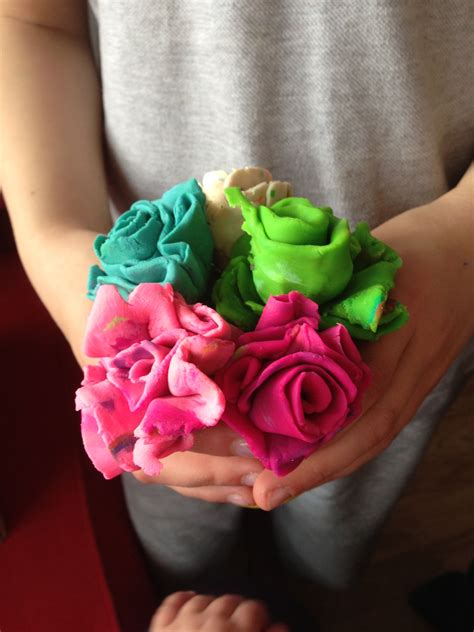 Playdough ideas, made, create making with playdough, flowers