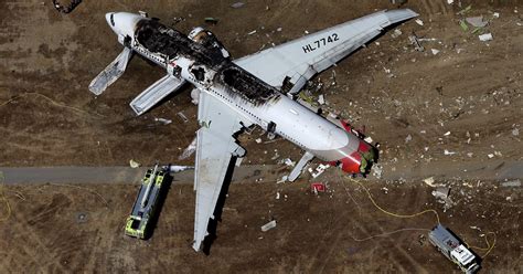 Two dead, 168 hurt in San Francisco air crash